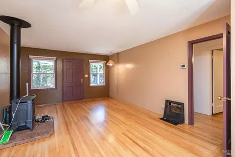 Living - 431 E Berna Ave, Napa, CA 94559 photo 3 of 7
