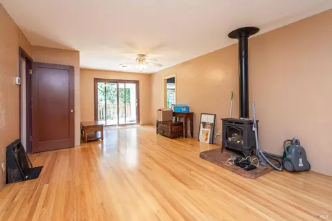 Living - 431 E Berna Ave, Napa, CA 94559 photo 1 of 7