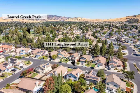 1141 Tanglewood Dr, Fairfield, CA 94533
