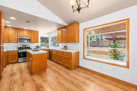 Kitchen - 119 Lighthouse Way, Vacaville, CA 95688 photo 1 of 6