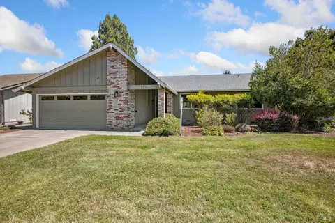 120 Oak Island Cir, Santa Rosa, CA 95409