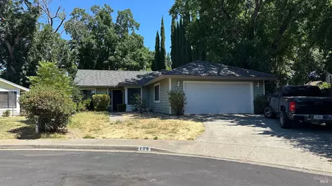 106 Sausalito Ct, Vacaville, CA 95687