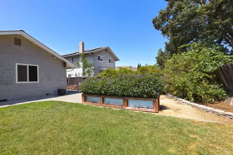 185 Salinas Dr, Vacaville, CA 95688 photo 28