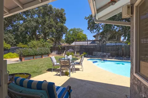 185 Salinas Dr, Vacaville, CA 95688 photo 26