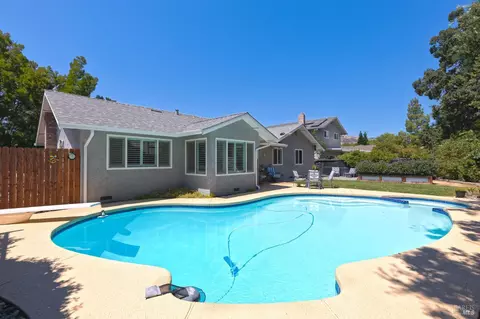 185 Salinas Dr, Vacaville, CA 95688 photo 31