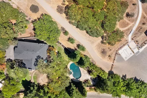 View/Area - 1209 Davida Ct, Windsor, CA 95492 photo 1 of 4