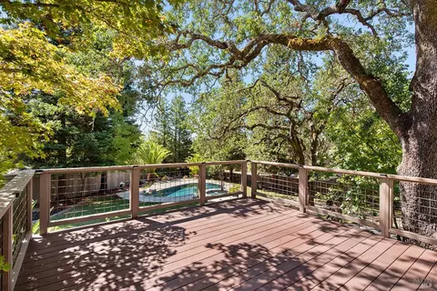 Exterior - 1209 Davida Ct, Windsor, CA 95492 photo 9 of 14
