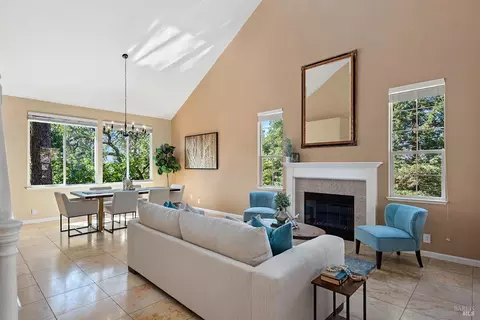 Living - 1209 Davida Ct, Windsor, CA 95492 photo 1 of 4