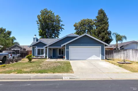 406 April Ct, Vacaville, CA 95687