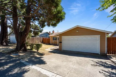 Exterior - 201 Redwing St, Vallejo, CA 94589 photo 2 of 9