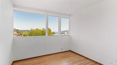 Bedroom - 16-18 Sausalito Blvd, Sausalito, CA 94965 photo 6 of 12
