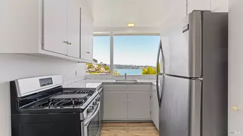 Kitchen - 16-18 Sausalito Blvd, Sausalito, CA 94965 photo 5 of 7