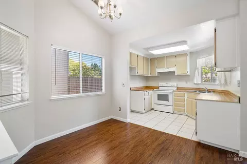 Kitchen - 148 Stageline Dr, Vallejo, CA 94591 photo 1 of 2