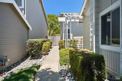 Exterior - 148 Stageline Dr, Vallejo, CA 94591 photo 3 of 6