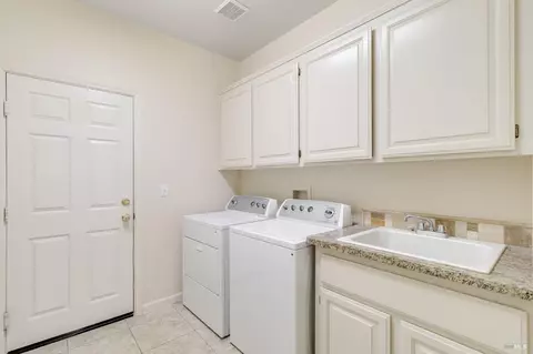 400 Wick Ct, Vacaville, CA 95687 photo 9