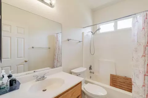 400 Wick Ct, Vacaville, CA 95687 photo 13