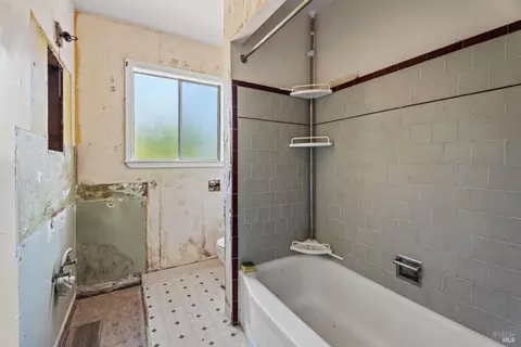 Bath - 355 N Main St, Willits, CA 95490 photo 1 of 1