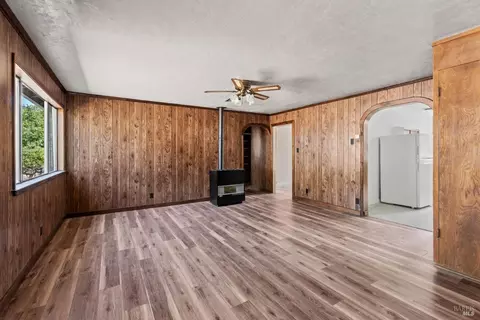 Living - 355 N Main St, Willits, CA 95490 photo 2 of 3