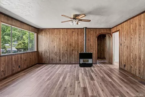 Living - 355 N Main St, Willits, CA 95490 photo 3 of 3