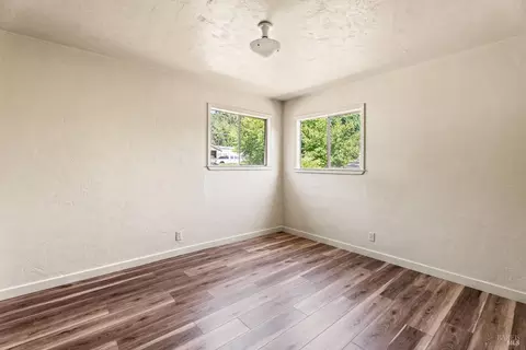 Bedroom - 355 N Main St, Willits, CA 95490 photo 2 of 4