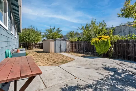 Exterior - 355 N Main St, Willits, CA 95490 photo 3 of 5