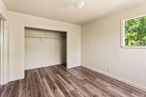 Bedroom - 355 N Main St, Willits, CA 95490 photo 3 of 4