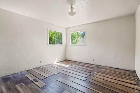 Bedroom - 355 N Main St, Willits, CA 95490 photo 4 of 4