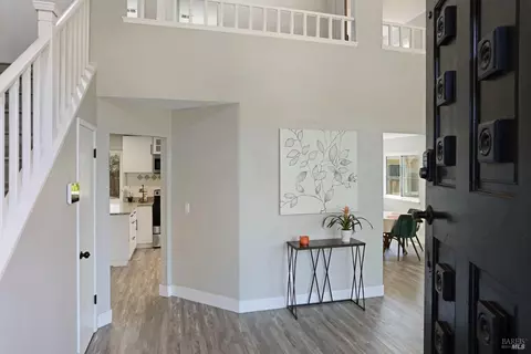 Entry Way - 4881 Regency Pl, Fairfield, CA 94534 photo 2 of 9
