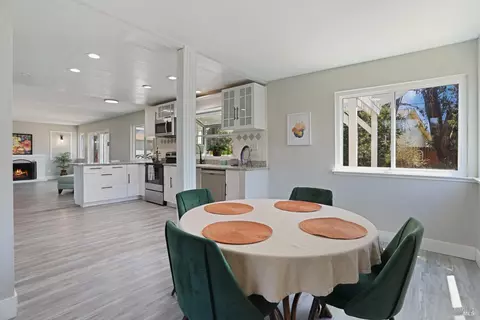 Dining - 4881 Regency Pl, Fairfield, CA 94534 photo 2 of 3