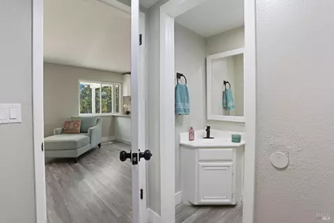 Entry Way - 4881 Regency Pl, Fairfield, CA 94534 photo 5 of 9