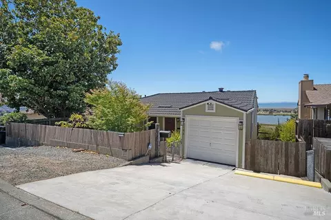 Exterior - 185 Baxter St, Vallejo, CA 94590 photo 7 of 7