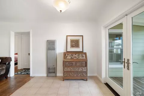 Entry Way - 185 Baxter St, Vallejo, CA 94590 photo 2 of 2