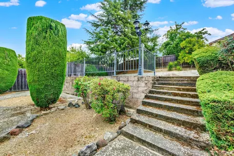 Exterior - 112 Picadilly Cir, Vallejo, CA 94591 photo 15 of 16