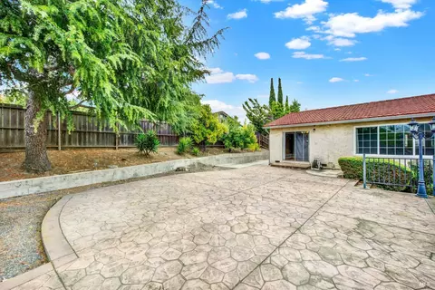 Exterior - 112 Picadilly Cir, Vallejo, CA 94591 photo 8 of 16