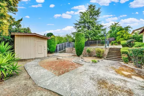 Exterior - 112 Picadilly Cir, Vallejo, CA 94591 photo 11 of 16