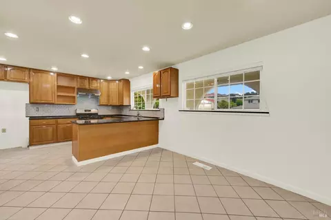 Kitchen - 112 Picadilly Cir, Vallejo, CA 94591 photo 1 of 5