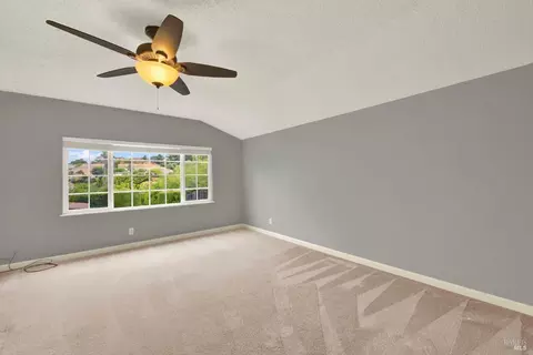 Bedroom - 112 Picadilly Cir, Vallejo, CA 94591 photo 6 of 16