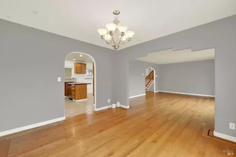 Living - 112 Picadilly Cir, Vallejo, CA 94591 photo 4 of 9