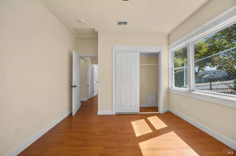 Bedroom - 657 Porter St, Vallejo, CA 94590 photo 4 of 5