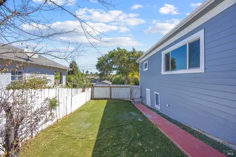Exterior - 657 Porter St, Vallejo, CA 94590 photo 3 of 5