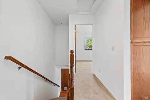 Entry Way - 8307-8308 Lasalle Ave, Cotati, CA 94931 photo 3 of 6