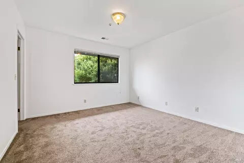 Bedroom - 8307-8308 Lasalle Ave, Cotati, CA 94931 photo 9 of 10