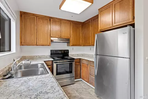 Kitchen - 8307-8308 Lasalle Ave, Cotati, CA 94931 photo 3 of 6
