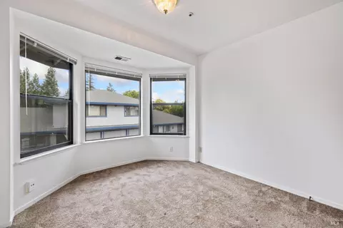 Bedroom - 8307-8308 Lasalle Ave, Cotati, CA 94931 photo 5 of 10