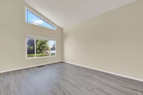 Living - 1643 Pheasant Dr, Hercules, CA 94547 photo 2 of 12