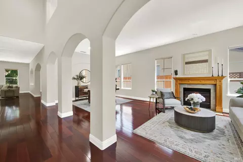 Entry Way - 1240 Wildwing Ln, Vallejo, CA 94591 photo 3 of 7