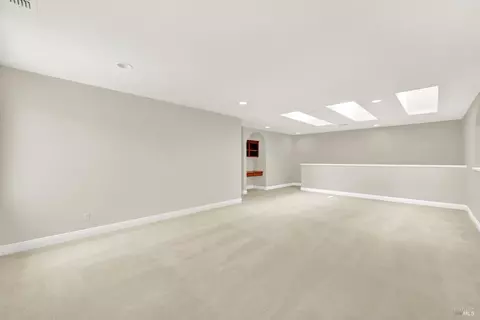 Living - 1240 Wildwing Ln, Vallejo, CA 94591 photo 8 of 10