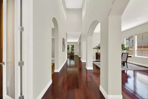 Entry Way - 1240 Wildwing Ln, Vallejo, CA 94591 photo 2 of 7