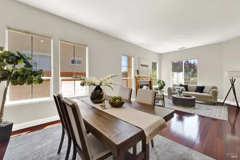 Dining - 1240 Wildwing Ln, Vallejo, CA 94591 photo 2 of 6
