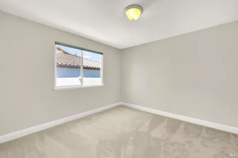 Bedroom - 1240 Wildwing Ln, Vallejo, CA 94591 photo 11 of 13
